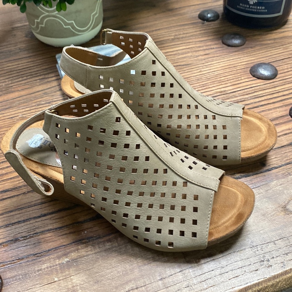 Cute wedge sandals